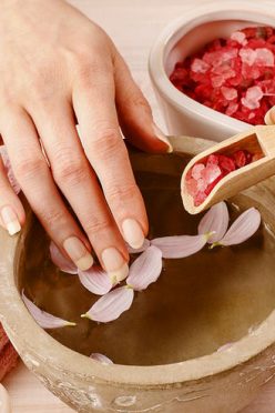 spa-manicure-at-home